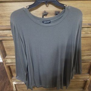 Solid slit long sleeve pullover blouse